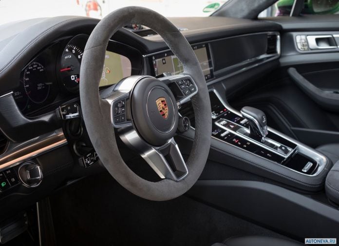 2019 Porsche Panamera GTS - фотография 154 из 238