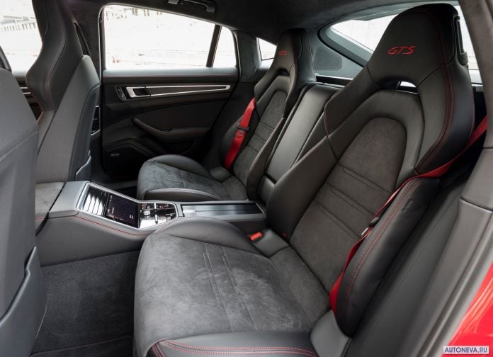 2019 Porsche Panamera GTS - фотография 162 из 238