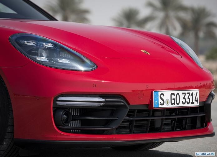 2019 Porsche Panamera GTS - фотография 189 из 238