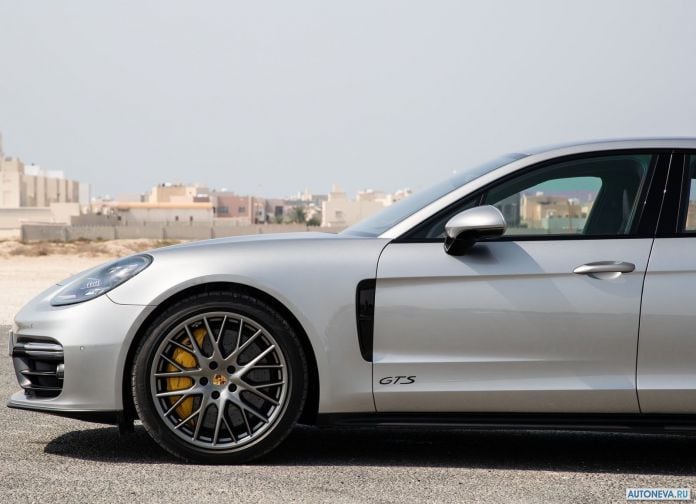 2019 Porsche Panamera GTS - фотография 197 из 238