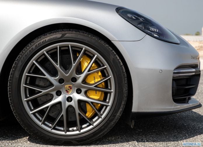 2019 Porsche Panamera GTS - фотография 201 из 238