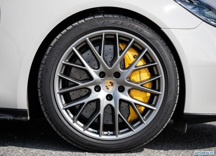 2019 Porsche Panamera GTS - фотография 203 из 238