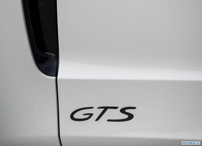 2019 Porsche Panamera GTS - фотография 218 из 238
