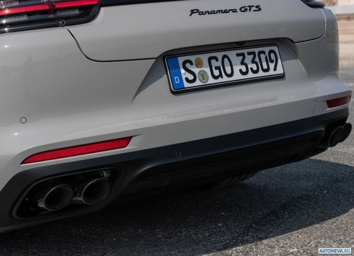 2019 Porsche Panamera GTS - фотография 220 из 238