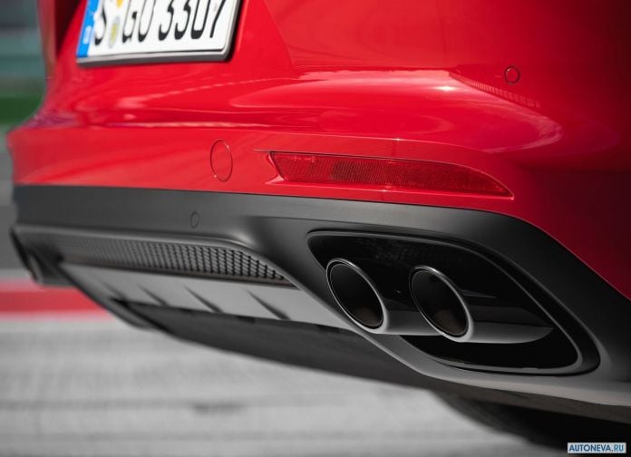 2019 Porsche Panamera GTS - фотография 222 из 238