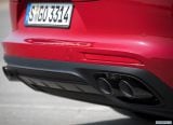 porsche_2019_panamera_gts_223.jpg