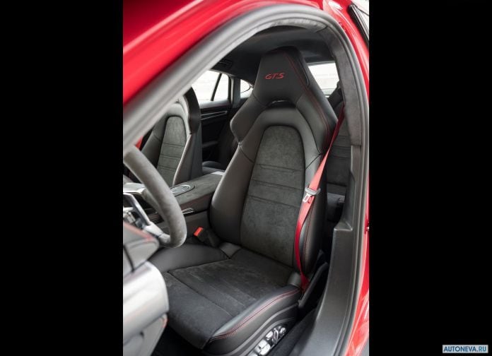 2019 Porsche Panamera GTS - фотография 234 из 238