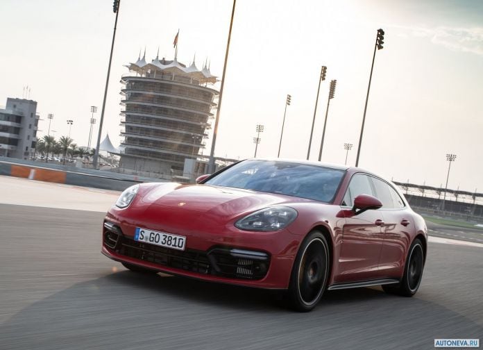 2019 Porsche Panamera GTS Sport Turismo - фотография 22 из 142