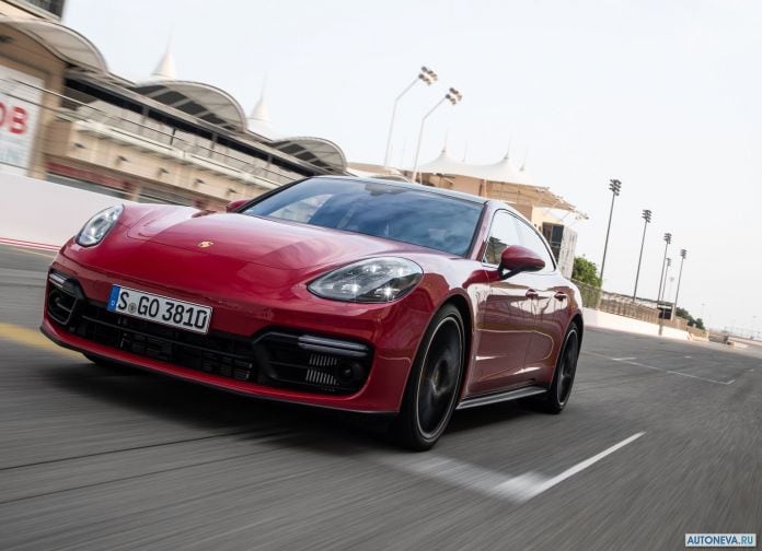 2019 Porsche Panamera GTS Sport Turismo - фотография 26 из 142