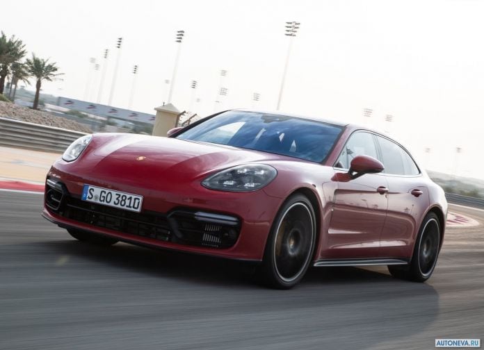 2019 Porsche Panamera GTS Sport Turismo - фотография 33 из 142
