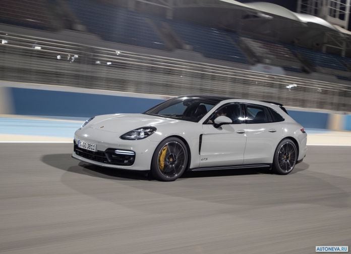 2019 Porsche Panamera GTS Sport Turismo - фотография 43 из 142