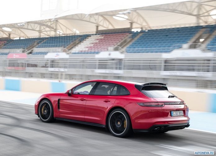 2019 Porsche Panamera GTS Sport Turismo - фотография 70 из 142
