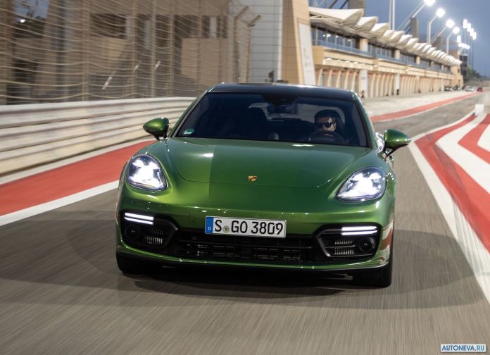 2019 Porsche Panamera GTS Sport Turismo - фотография 78 из 142