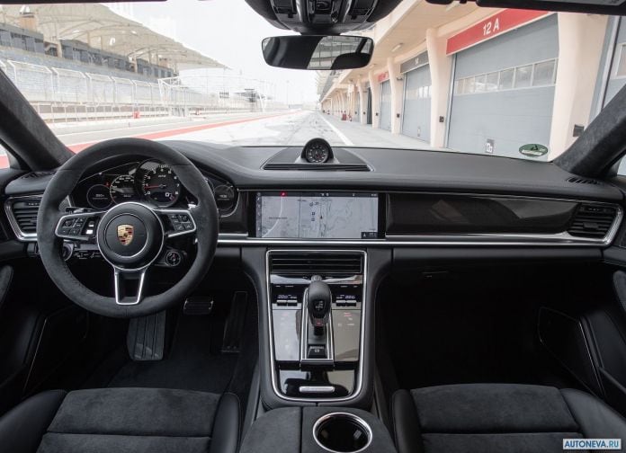 2019 Porsche Panamera GTS Sport Turismo - фотография 85 из 142