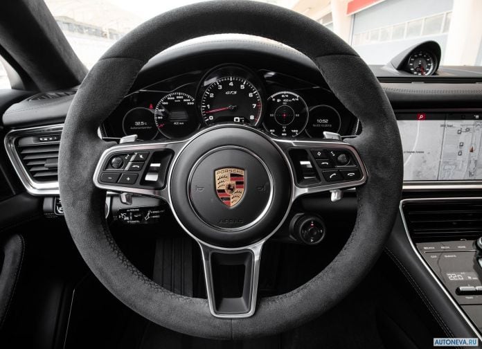 2019 Porsche Panamera GTS Sport Turismo - фотография 93 из 142