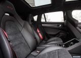 porsche_2019_panamera_gts_sport_turismo_096.jpg