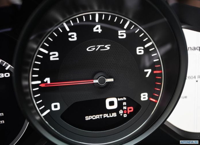 2019 Porsche Panamera GTS Sport Turismo - фотография 106 из 142