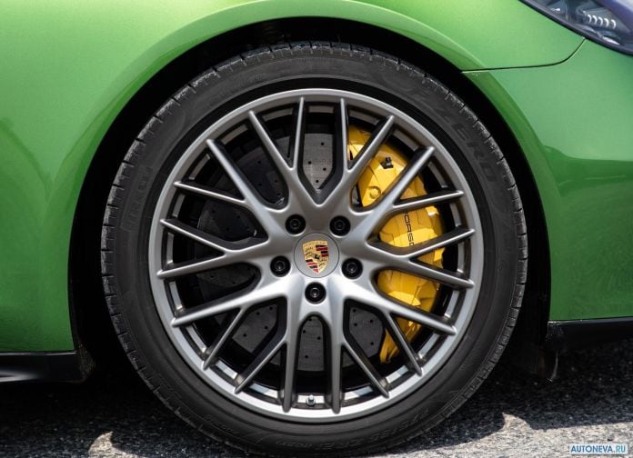 2019 Porsche Panamera GTS Sport Turismo - фотография 122 из 142