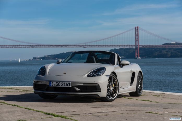 2020 Porsche 718 Boxter GTS 4.0 - фотография 1 из 40 2020 Porsche 718 Boxter GTS 4.0 - фотография 1 из 40