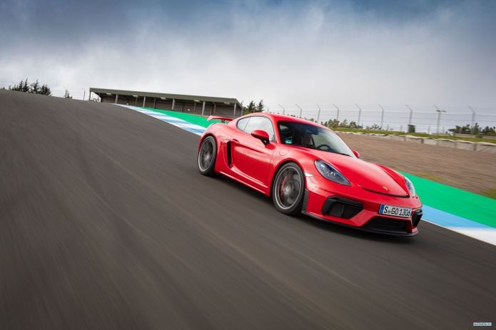 2020 Porsche 718 Cayman GT4 - фотография 11 из 40 2020 Porsche 718 Cayman GT4 - фотография 11 из 40
