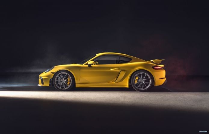 2020 Porsche 718 Cayman GT4 - фотография 15 из 40 2020 Porsche 718 Cayman GT4 - фотография 15 из 40