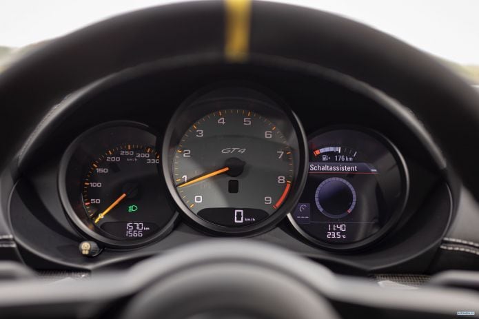 2020 Porsche 718 Cayman GT4 - фотография 30 из 40 2020 Porsche 718 Cayman GT4 - фотография 30 из 40