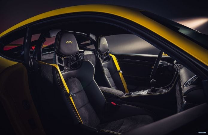 2020 Porsche 718 Cayman GT4 - фотография 31 из 40 2020 Porsche 718 Cayman GT4 - фотография 31 из 40