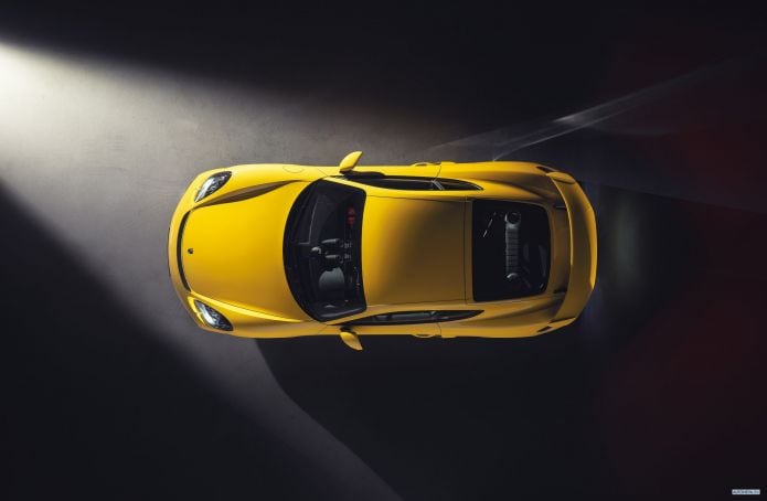 2020 Porsche 718 Cayman GT4 - фотография 36 из 40