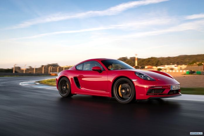 2020 Porsche 718 Cayman GTS 4.0 - фотография 19 из 40