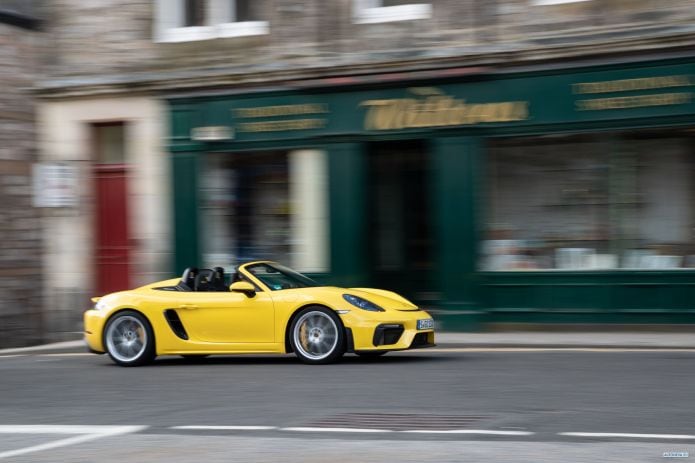 2020 Porsche 718 Spyder - фотография 15 из 40