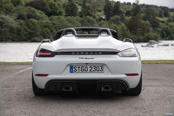 2020 Porsche 718 Spyder - фотография 29 из 40