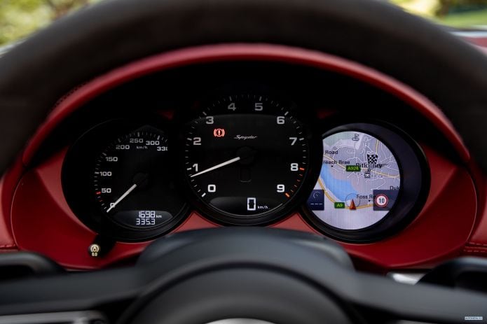 2020 Porsche 718 Spyder - фотография 33 из 40
