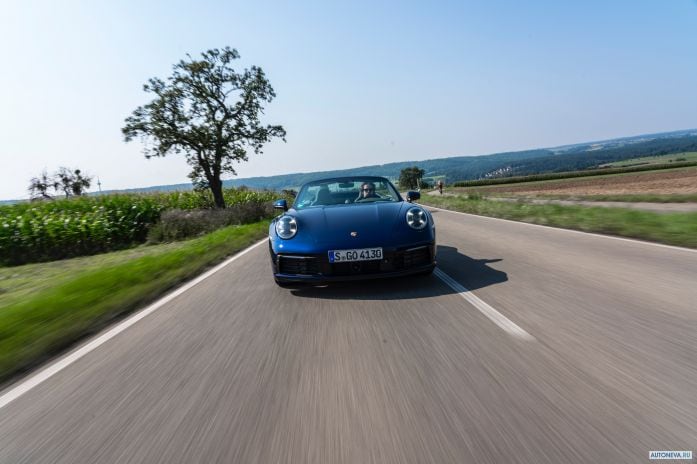 2020 Porsche 911 Carrera Cabriolet - фотография 4 из 34