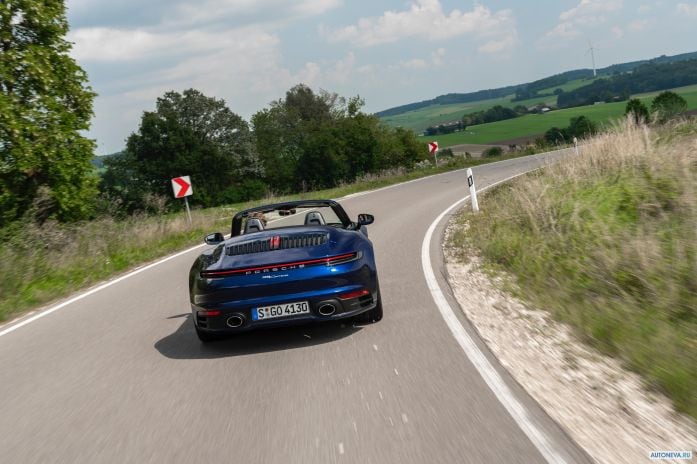 2020 Porsche 911 Carrera Cabriolet - фотография 16 из 34