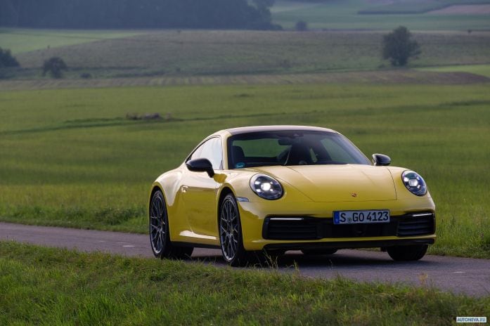 2020 Porsche 911 Carrera Coupe - фотография 3 из 40