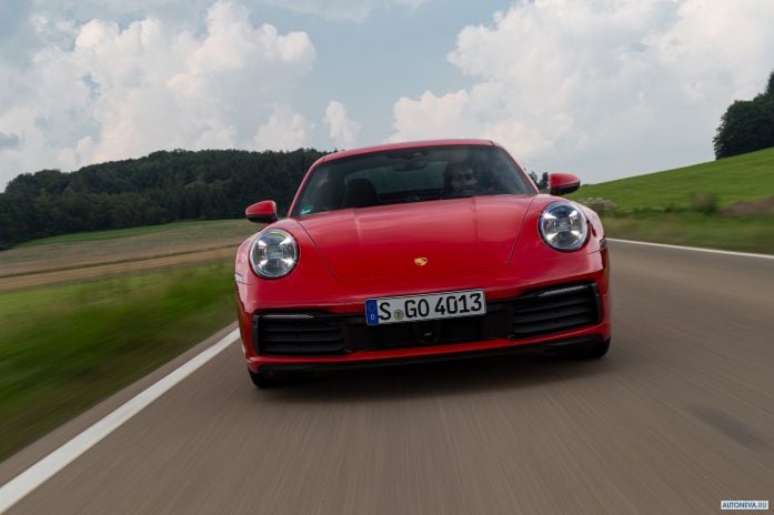 2020 Porsche 911 Carrera Coupe - фотография 7 из 40
