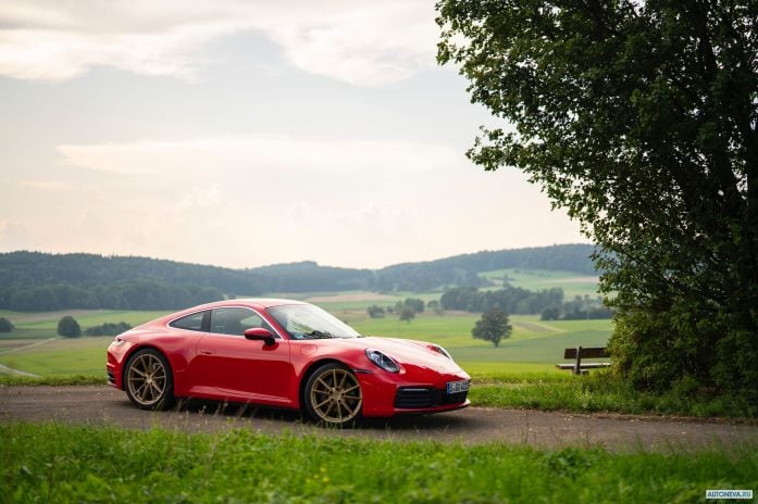 2020 Porsche 911 Carrera Coupe - фотография 15 из 40