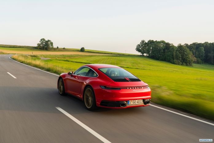 2020 Porsche 911 Carrera Coupe - фотография 22 из 40