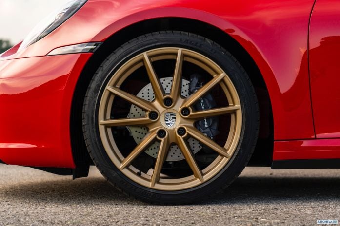 2020 Porsche 911 Carrera Coupe - фотография 36 из 40