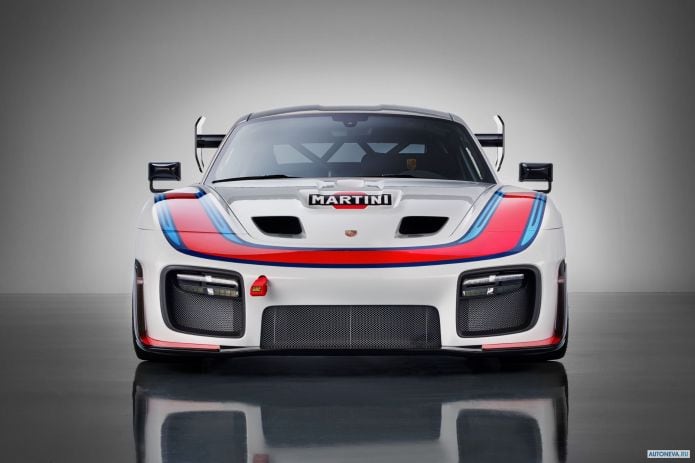 2019 Porsche 935 - фотография 8 из 40