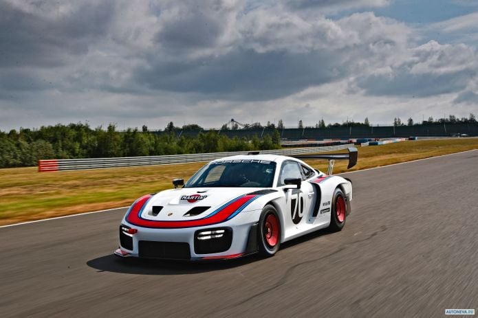 2019 Porsche 935 - фотография 10 из 40