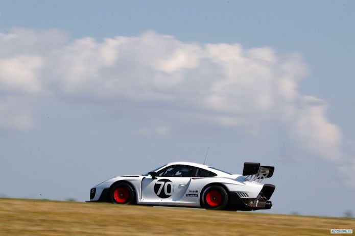 2019 Porsche 935 - фотография 12 из 40