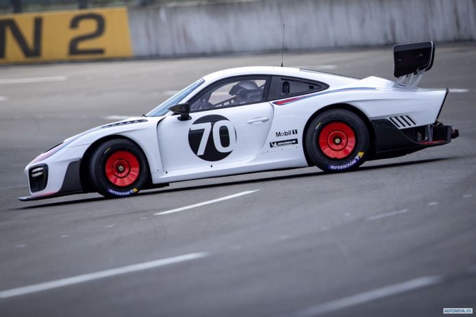 2019 Porsche 935 - фотография 13 из 40