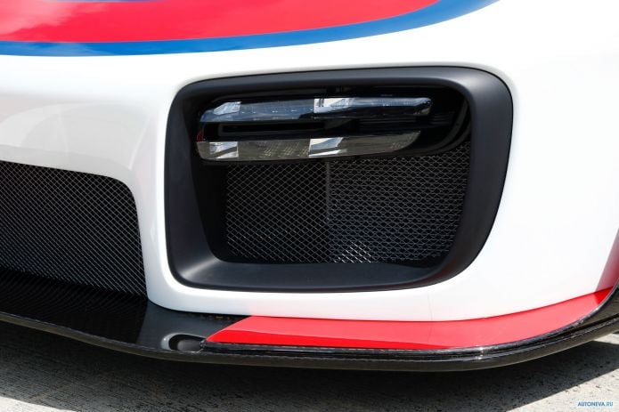 2019 Porsche 935 - фотография 37 из 40