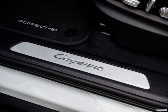 2020 Porsche Cayenne Coupe - фотография 21 из 32