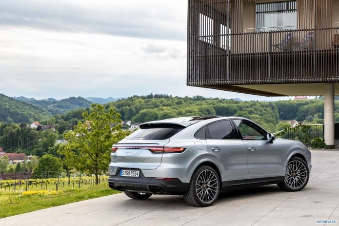 2020 Porsche Cayenne Coupe S - фотография 17 из 40