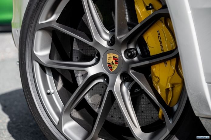 2020 Porsche Cayenne Coupe S Sport Design Package - фотография 16 из 22 2020 Porsche Cayenne Coupe S Sport Design Package - фотография 16 из 22