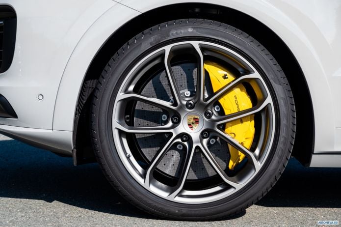 2020 Porsche Cayenne Coupe S Sport Design Package - фотография 18 из 22 2020 Porsche Cayenne Coupe S Sport Design Package - фотография 18 из 22