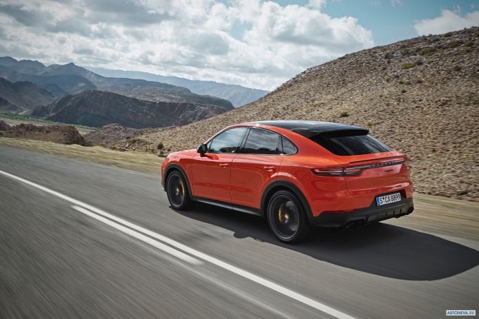 2020 Porsche Cayenne Coupe Sport Design Package - фотография 6 из 29