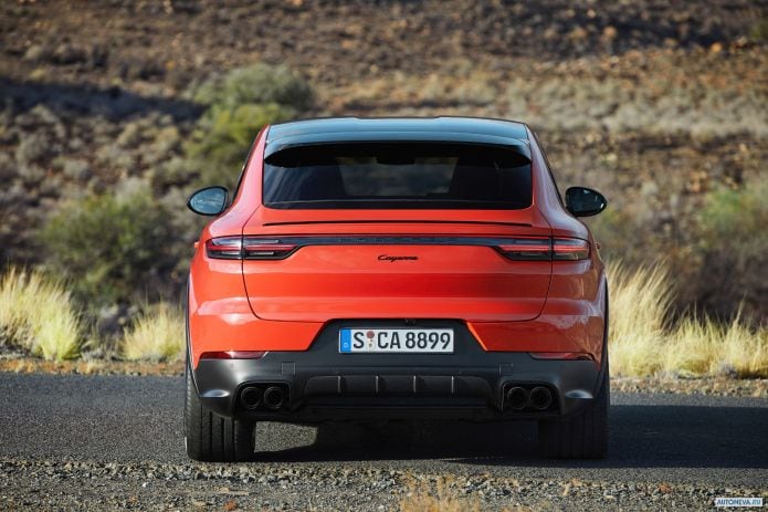 2020 Porsche Cayenne Coupe Sport Design Package - фотография 21 из 29